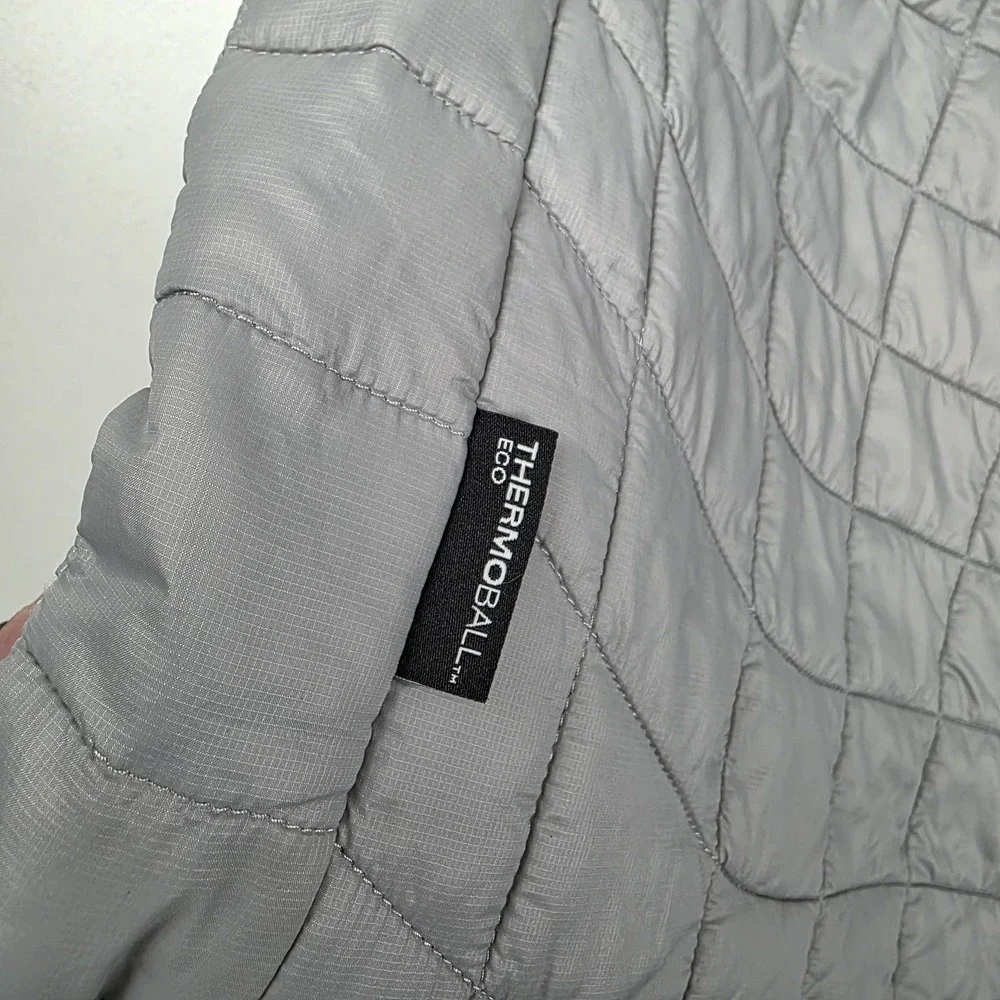 The North Face ThermoBall Eco Jacket Mens Medium Gray Full Zip Insulated Puffer